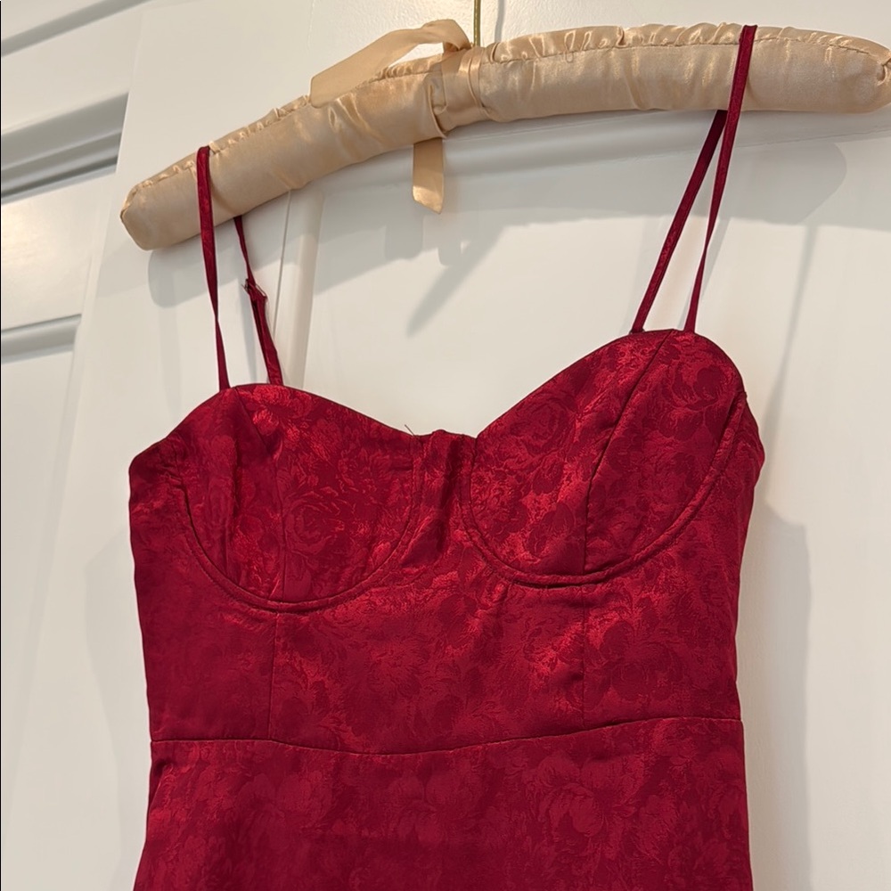 NWT Elegant Red Spaghetti Strap Dress - Picture 3 of 10